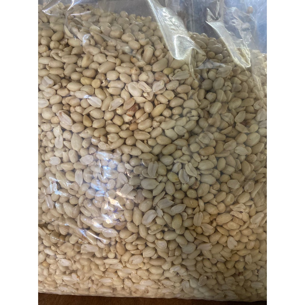 kacang tanah kupas 1kg 8m & 7m
