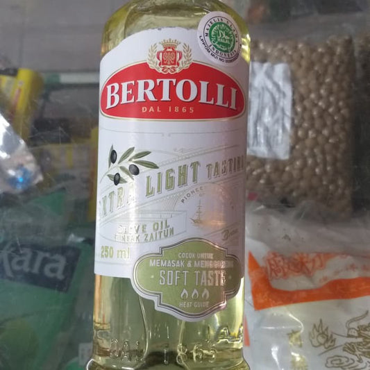 BERTOLLI EXTRA LIGHT olive oil 250ml minyak zaitun untuk masak goreng