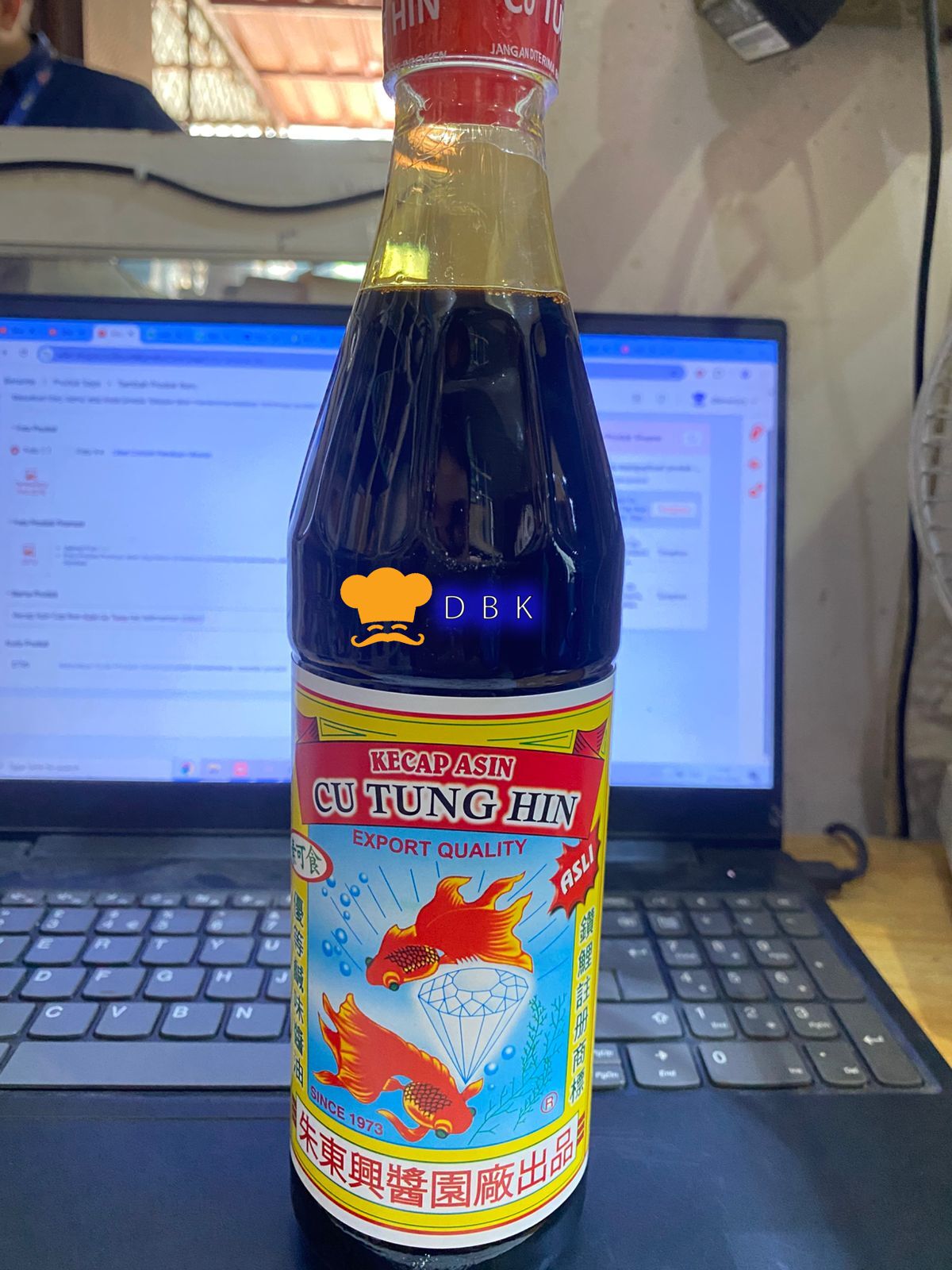CU TUNG HIN Kecap Asin cap dua Ikan mas Koki kalimantan 650ml asli original HALAL