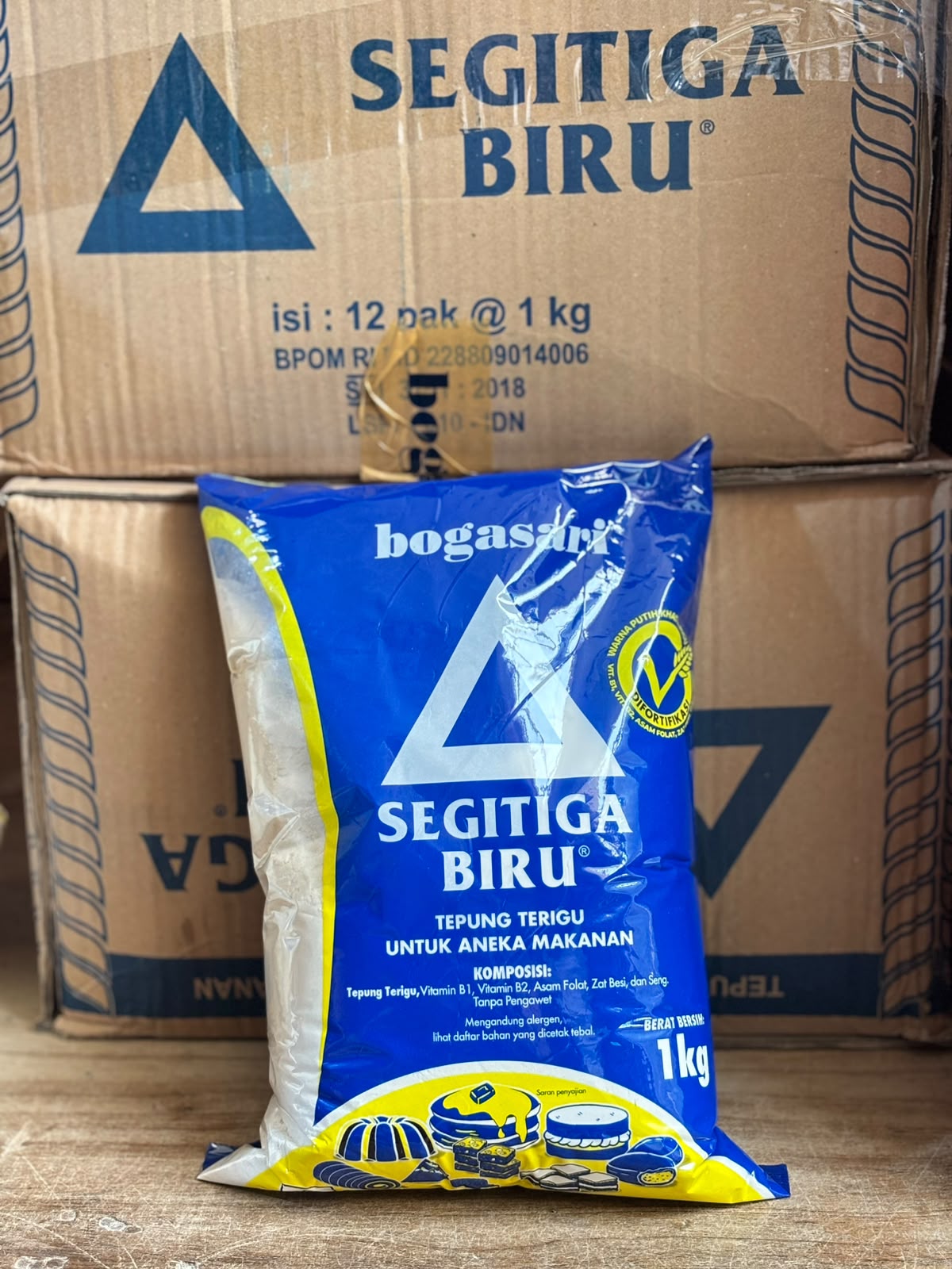 tepung Terigu Segitiga Ekonomi 1kg segitiga transparan