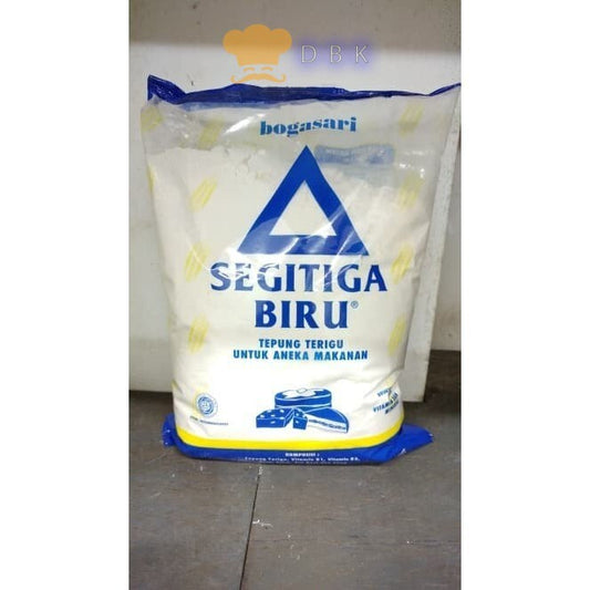 tepung Terigu Segitiga Ekonomi 1kg segitiga transparan